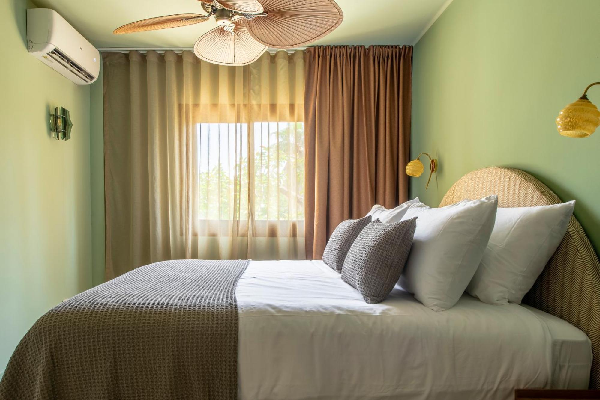 Malaquita Hotel Boutique ซานตาเอวเลเรียเดสริว ภายนอก รูปภาพ